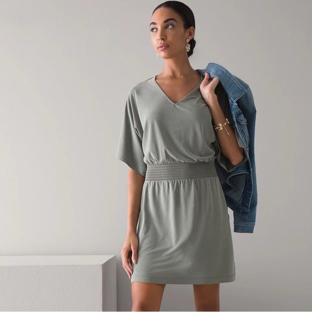 NWT White House Black Market Kimono Sleeve Comfort Waist Dress Metallic Silver